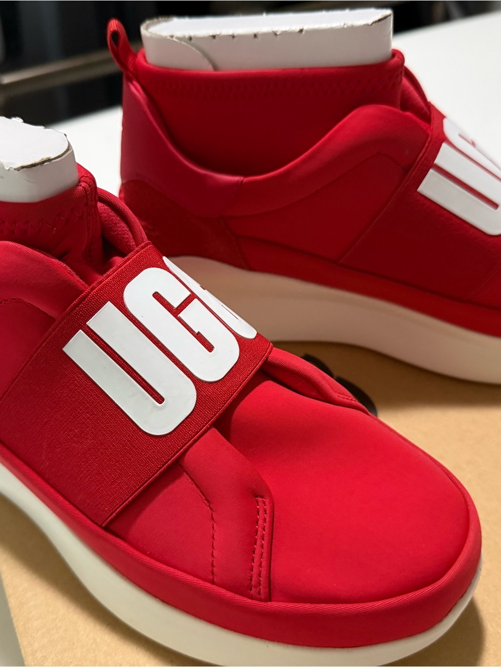 UGG Women size 8 Bright Red Slip-On Athletic Sneakers with White Logo